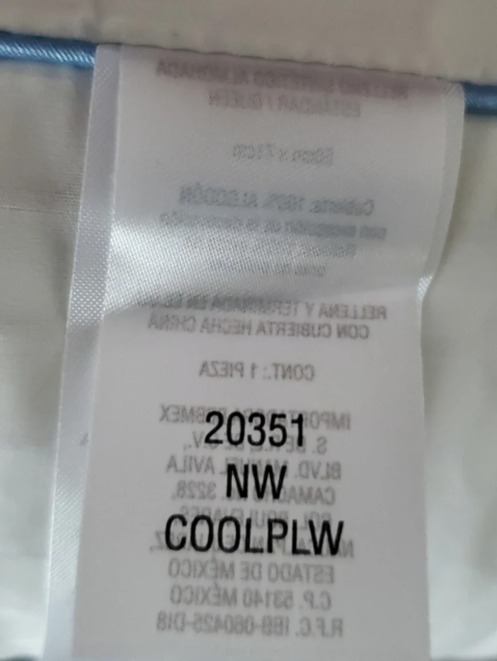 Brand New Nestwell Cool & Comfortable Standard Queen Pillow - White (Set of 2)